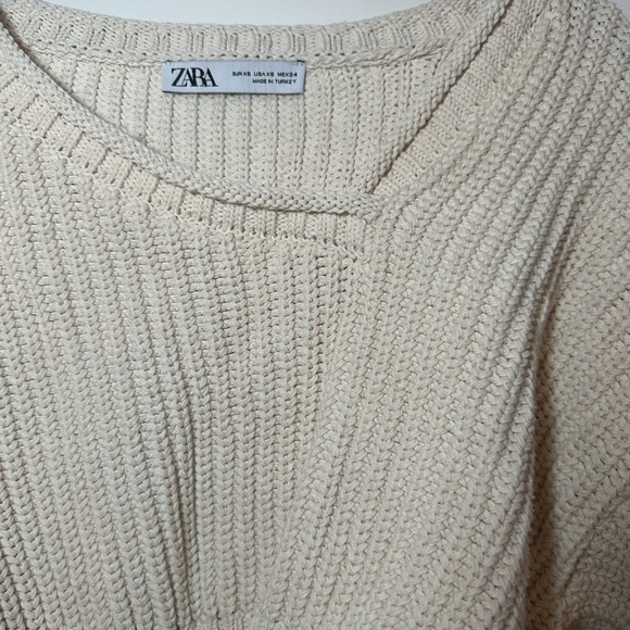 Zara Asymmetric Neckline Knit Crop Top - Picture 3 of 4